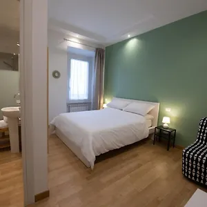 Domus Castroni Germanico Roma