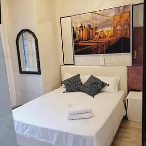 Captin Bed & Breakfast