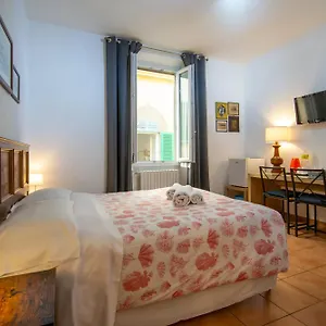 Althea 2*, Florencia Italia